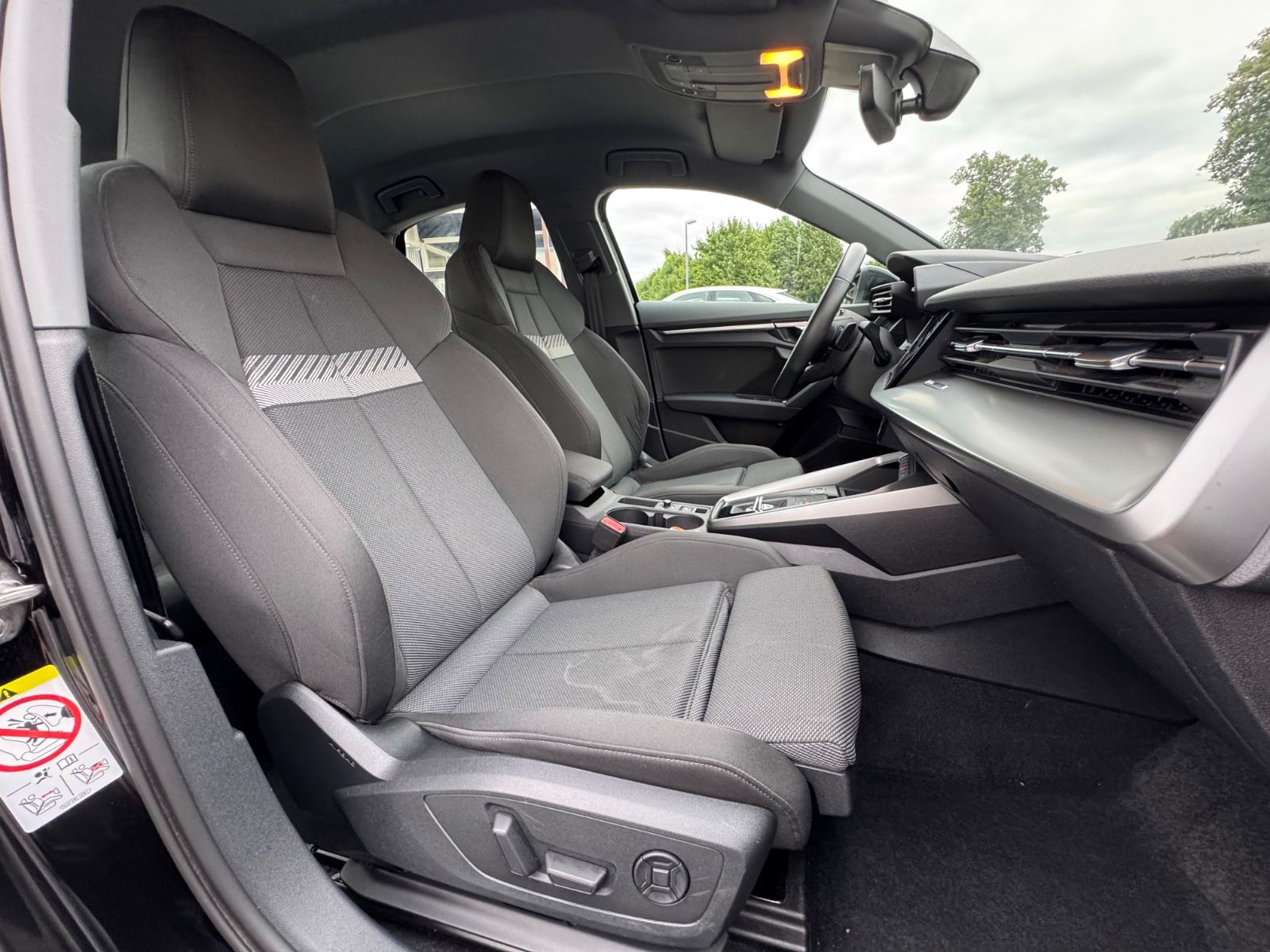 Audi A3 Limousine 35 TFSI advanced - Samsaru's Car Outlet