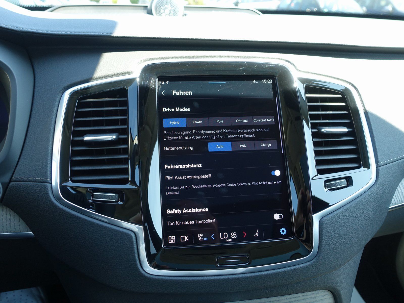 Volvo XC90 Recharge Ultimate Bright T8 AWD - Samsaru's Car Outlet