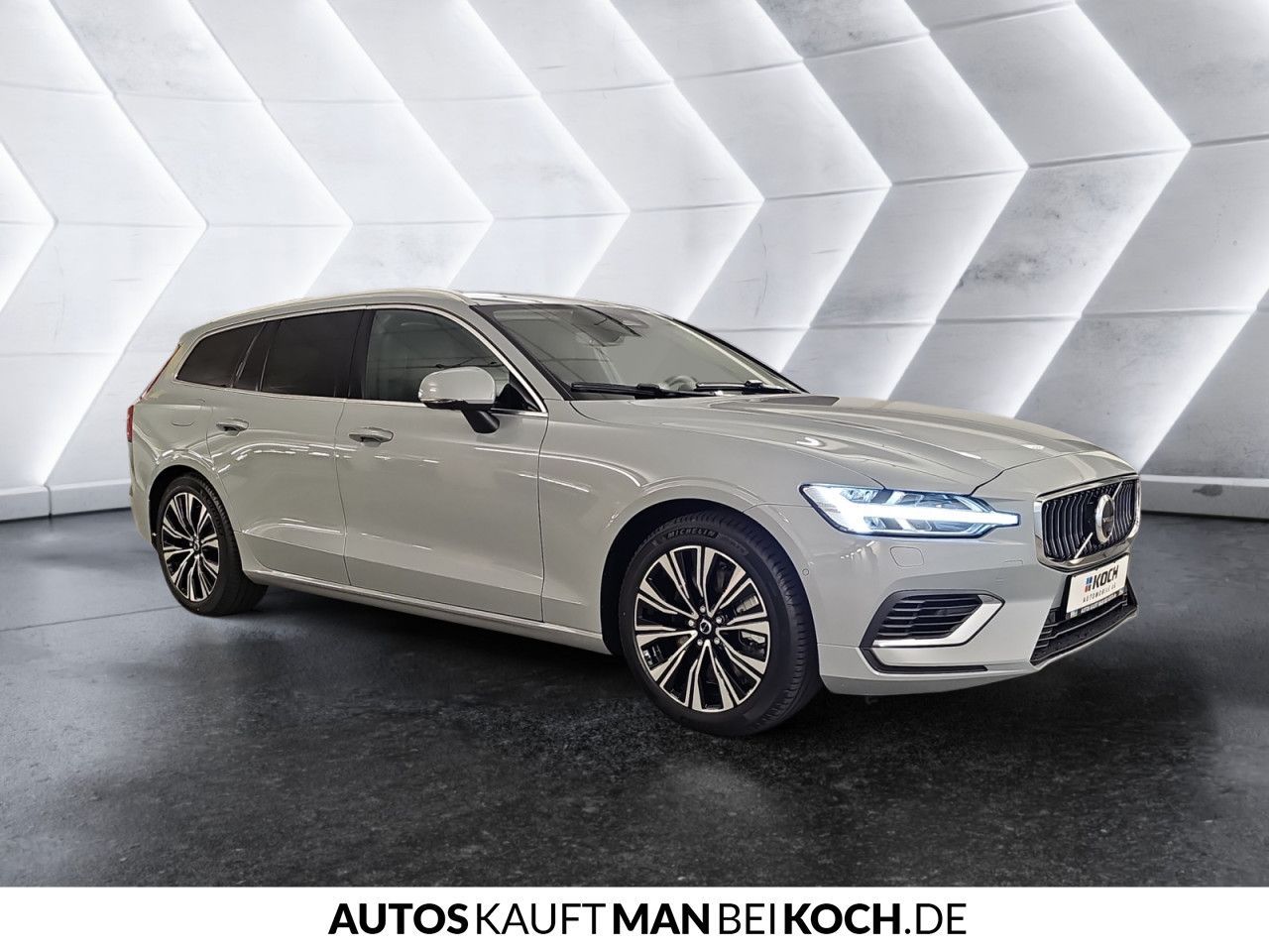 Volvo V60 T6 AWD Recharge Plus Bright ACC BLIS AHK 360