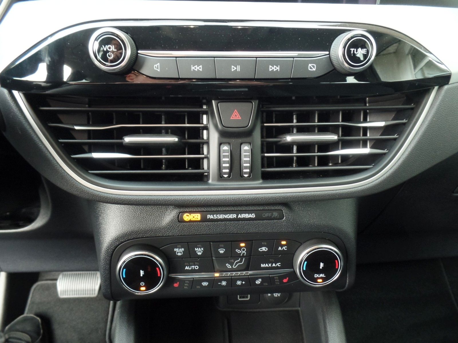 Ford Kuga 2.0l - Samsaru's Car Outlet