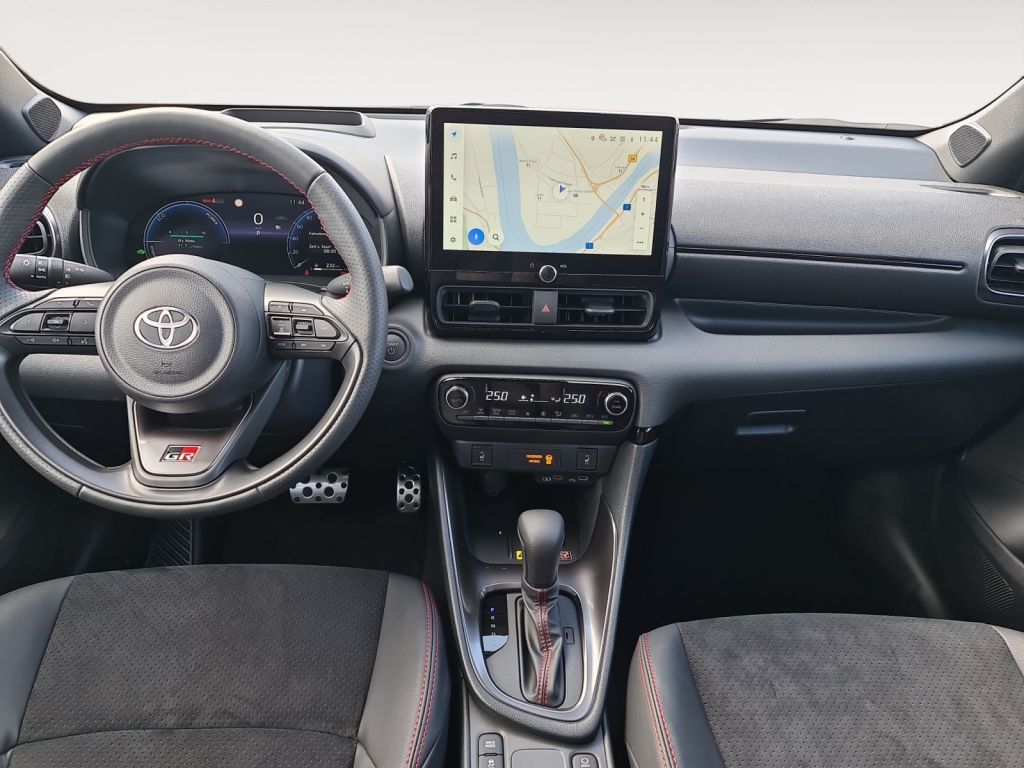 Toyota Yaris Hybrid 130PS 1.5 GR SPORT