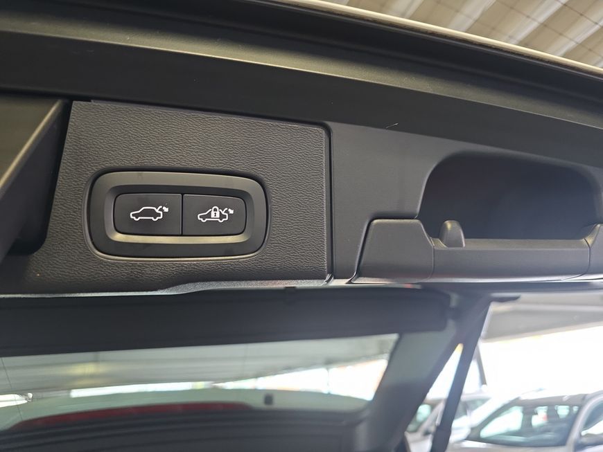 Volvo XC60 T8 AWD Recharge Geartronic Inscription Expr