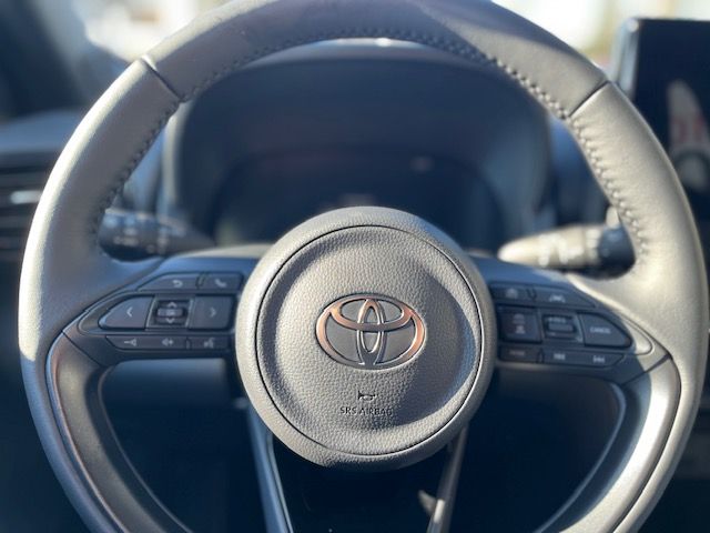 Toyota Yaris Cross Style 'Teamplayer' 1.5 Hybrid - Navi