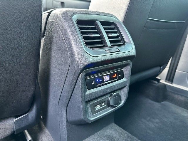 Volkswagen Tiguan 2.0TDI Elegance - Samsaru's Car Outlet