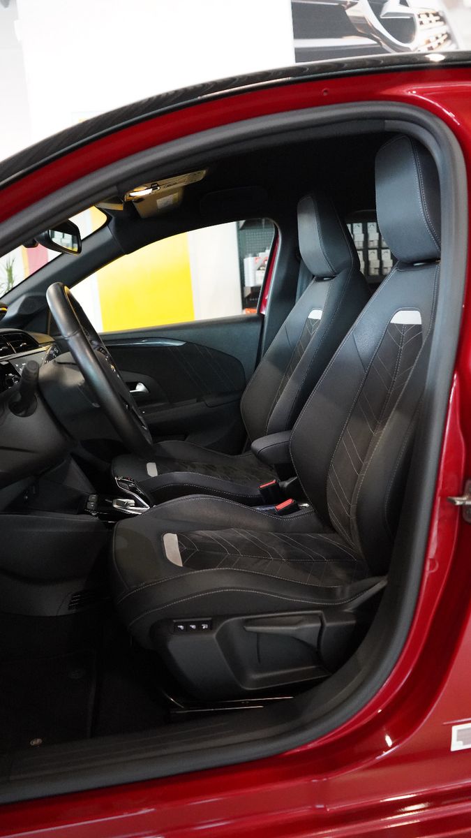 Opel Corsa F e Ultimate - Samsaru's Car Outlet