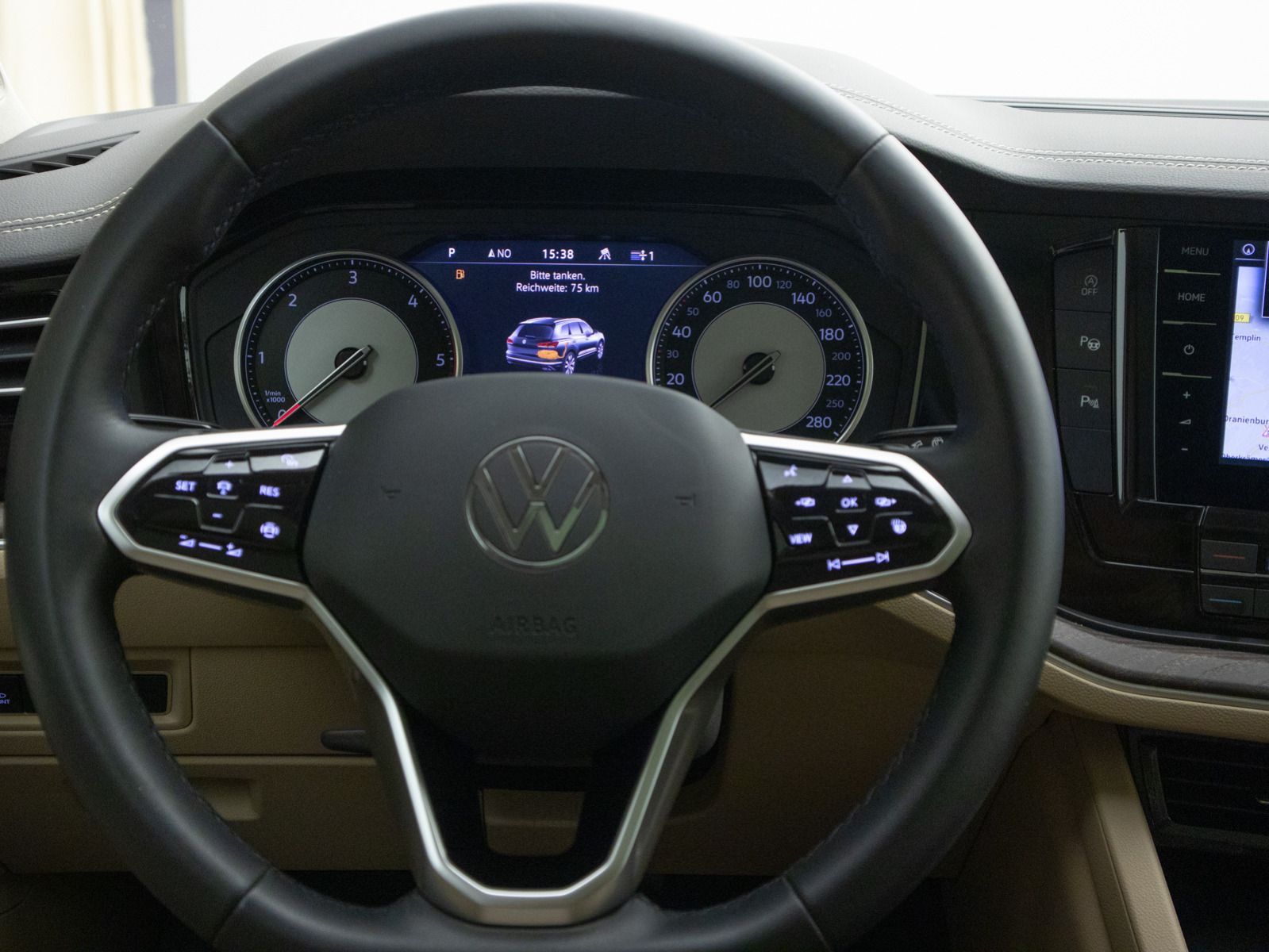 Volkswagen Touareg 3.0 V6 TDI Atmosphere 4M - Samsaru's Car Outlet