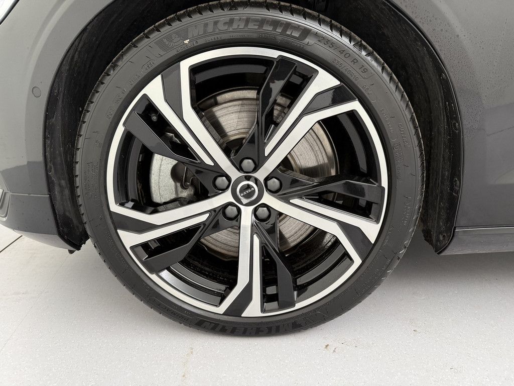 Volvo V60 Kombi T6 Plus Bright Recharge Plug-In Hybrid