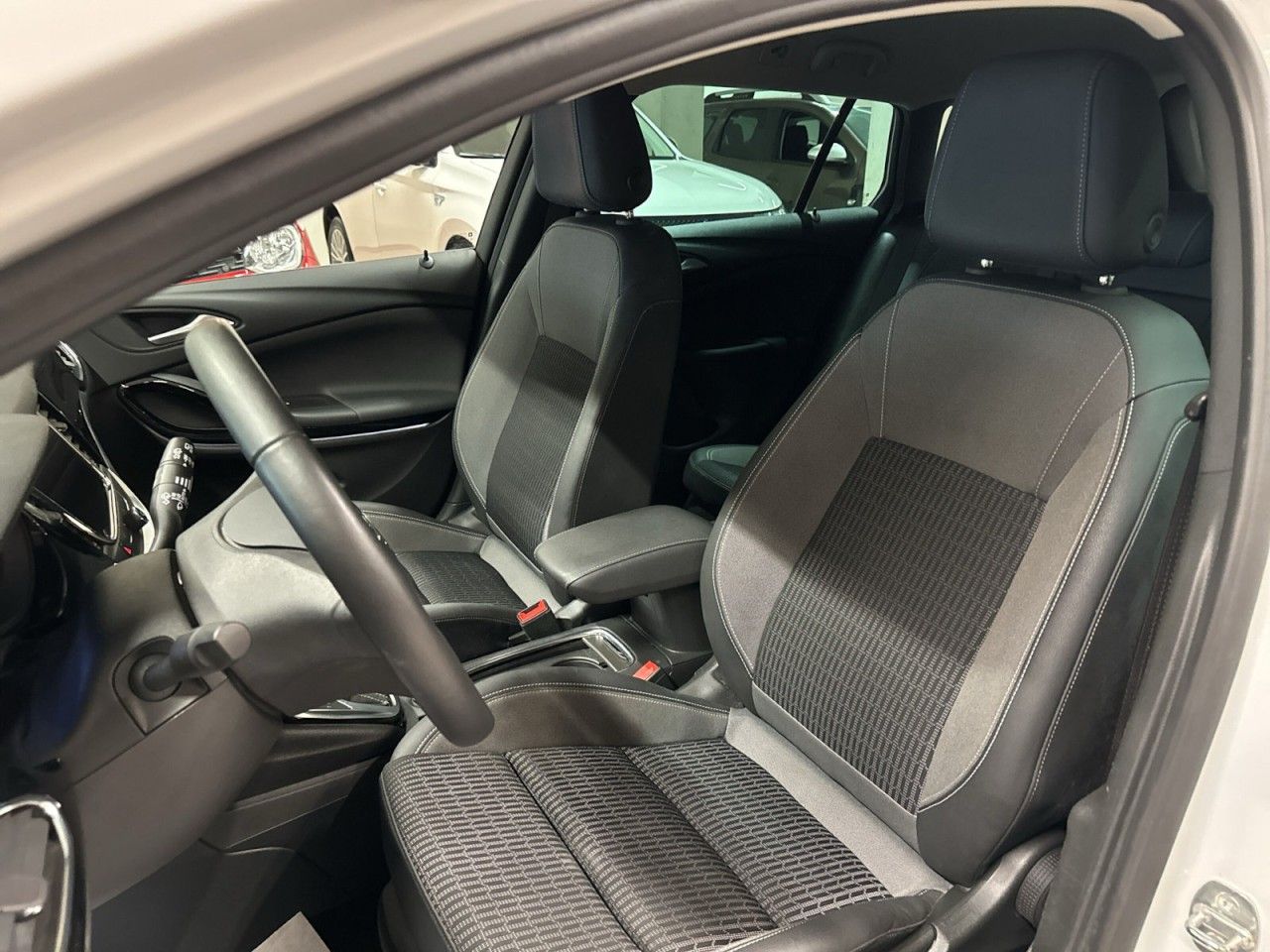 Opel Astra K Sports Tourer Business Elegance - Samsaru's Car Outlet