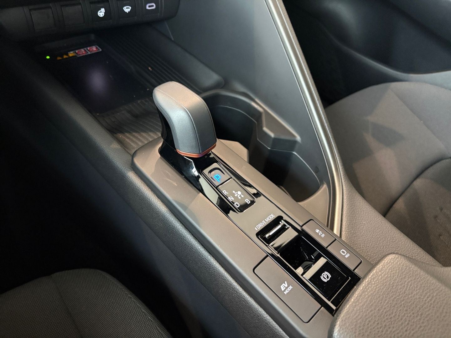 Toyota C-HR 1.8 Hybrid Team D *Technik-Paket*CAM*SHZ*AC