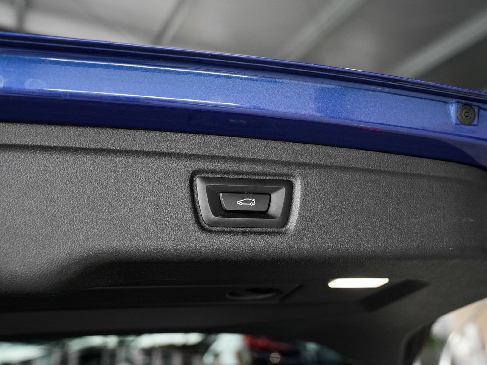 BMW 320d xDrive Touring M Sport - Samsaru's Car Outlet
