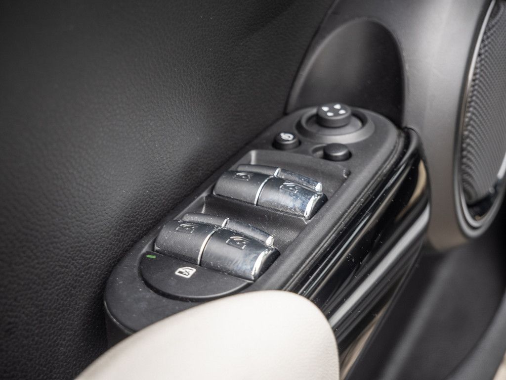 MINI Cooper Mini Yours Trim - Samsaru's Car Outlet