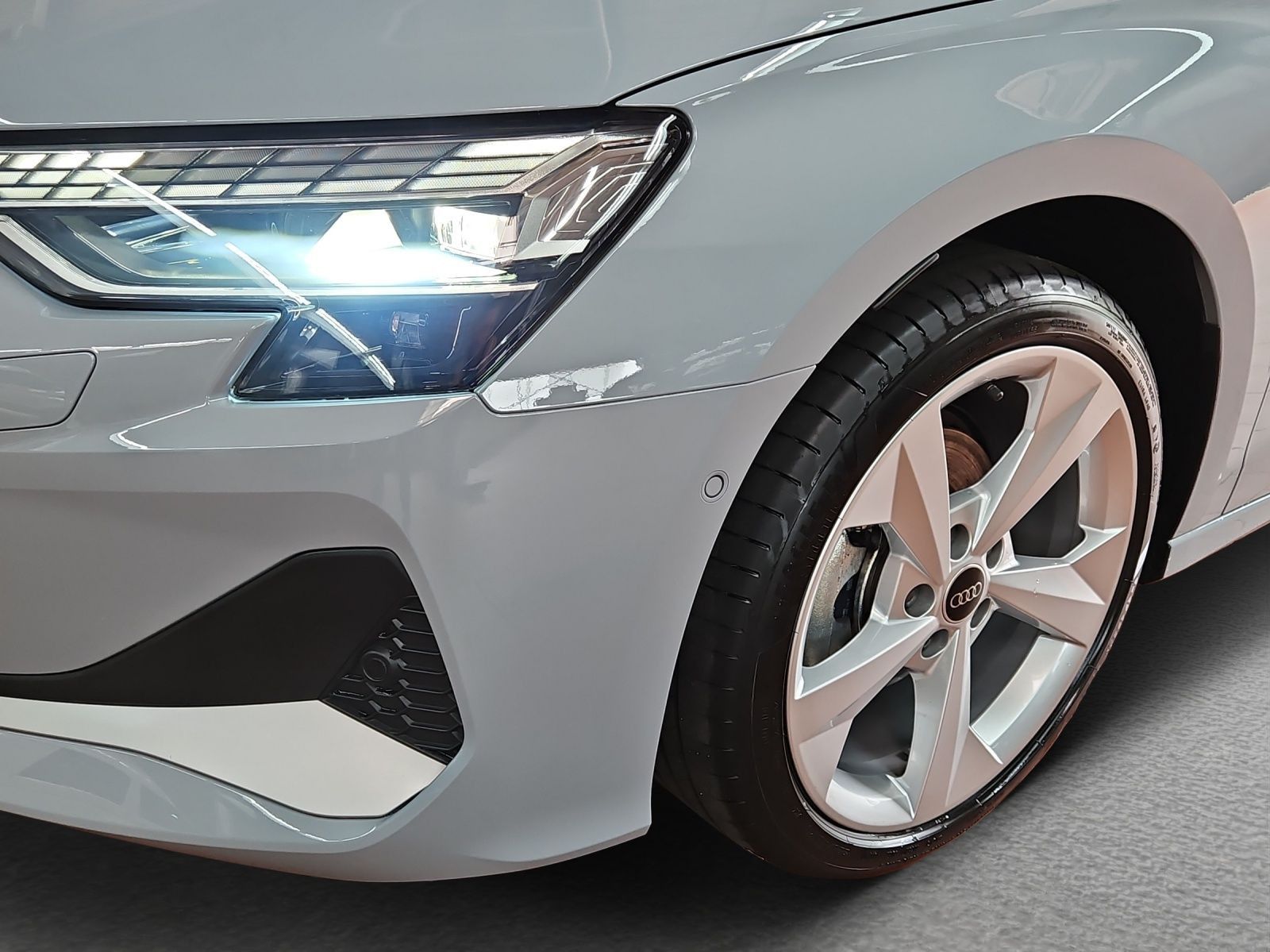 Audi A3 Sportback 30 TFSI Advanced - Samsaru's Car Outlet