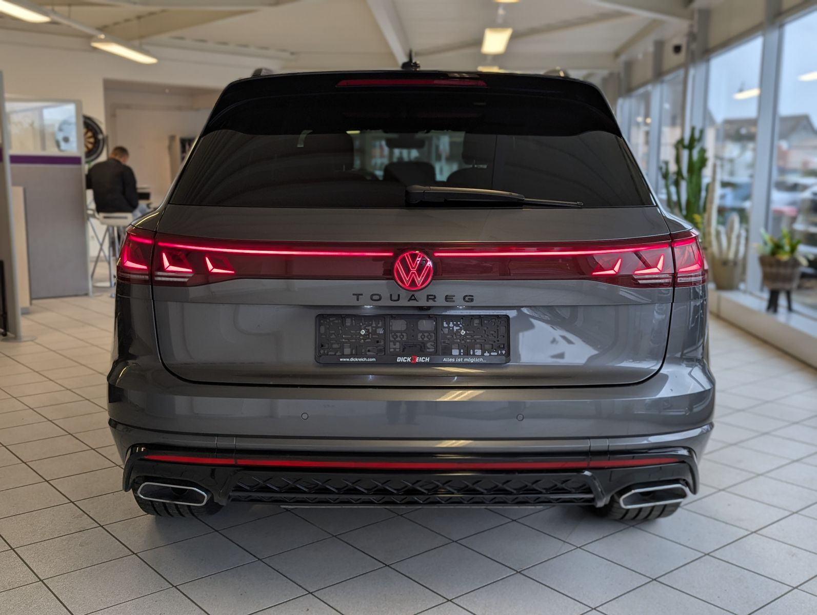 Volkswagen Touareg 3.0TDI 4M R-Line VOLL Black 22" UPE 114T