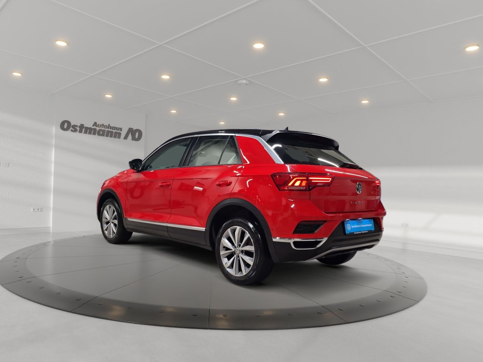 Volkswagen T-Roc 1.0 TSI Style - Samsaru's Car Outlet
