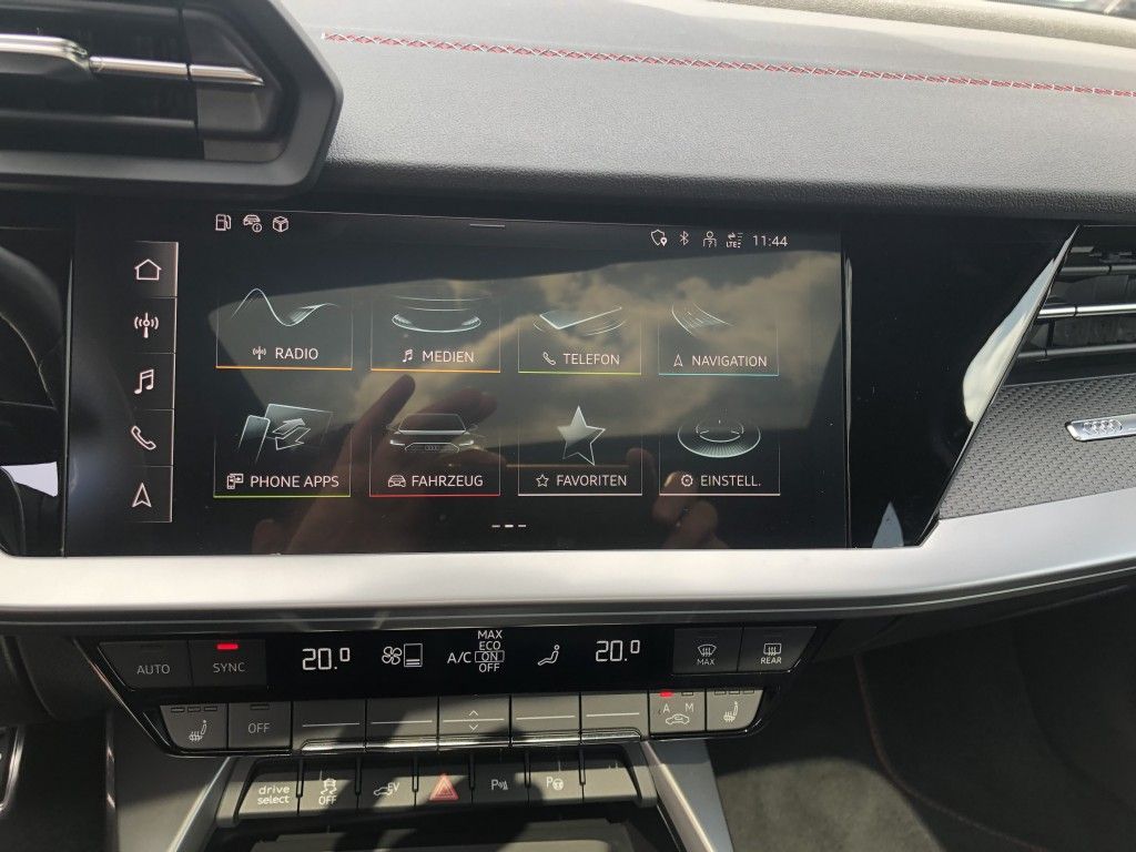 Audi A3 Sportback 45 TFSI e 2xS line - Samsaru's Car Outlet