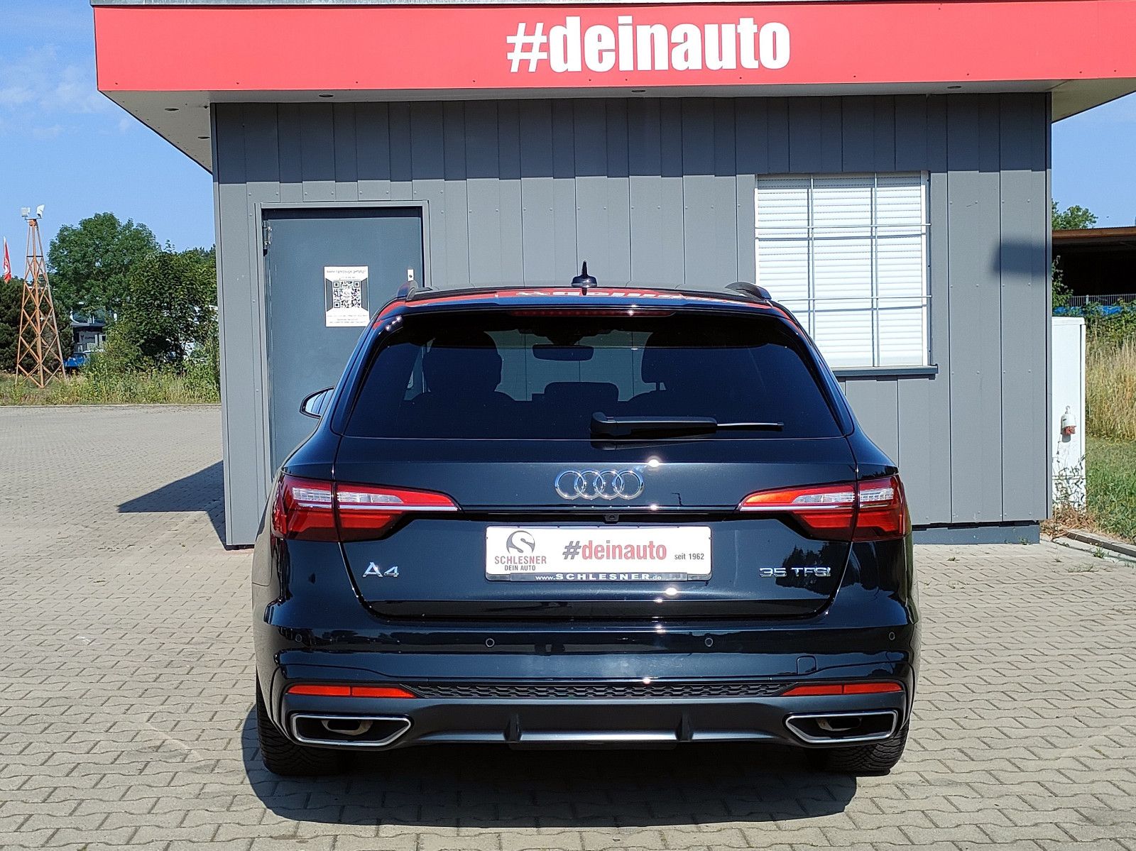 Audi A4 Avant 35 TFSI S line - Samsaru's Car Outlet