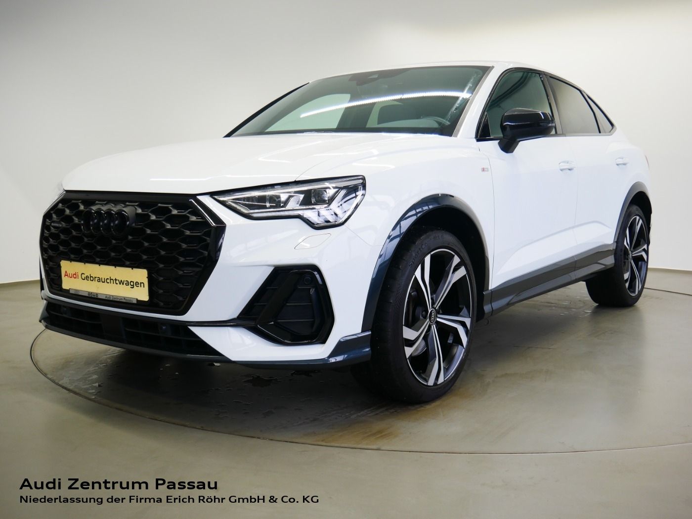 Audi Q3 Sportback 40 TDI quattro S line - Samsaru's Car Outlet