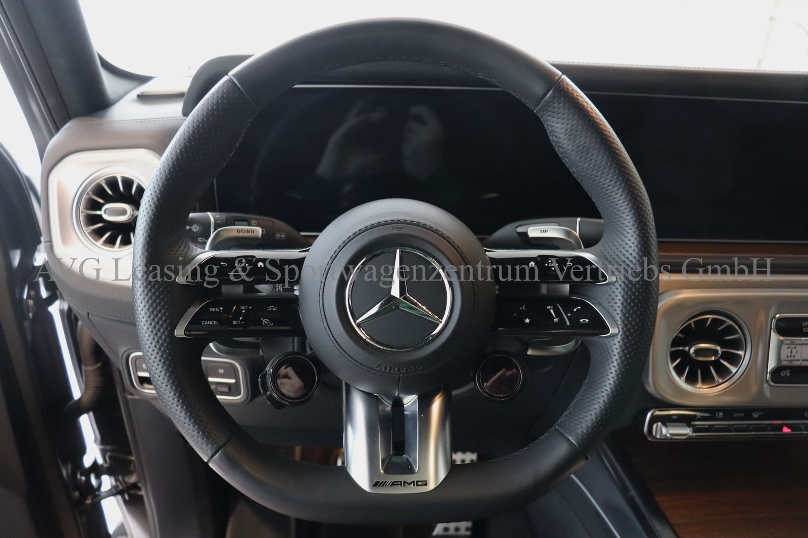 Mercedes-Benz G63 AMG - Samsaru's Car Outlet