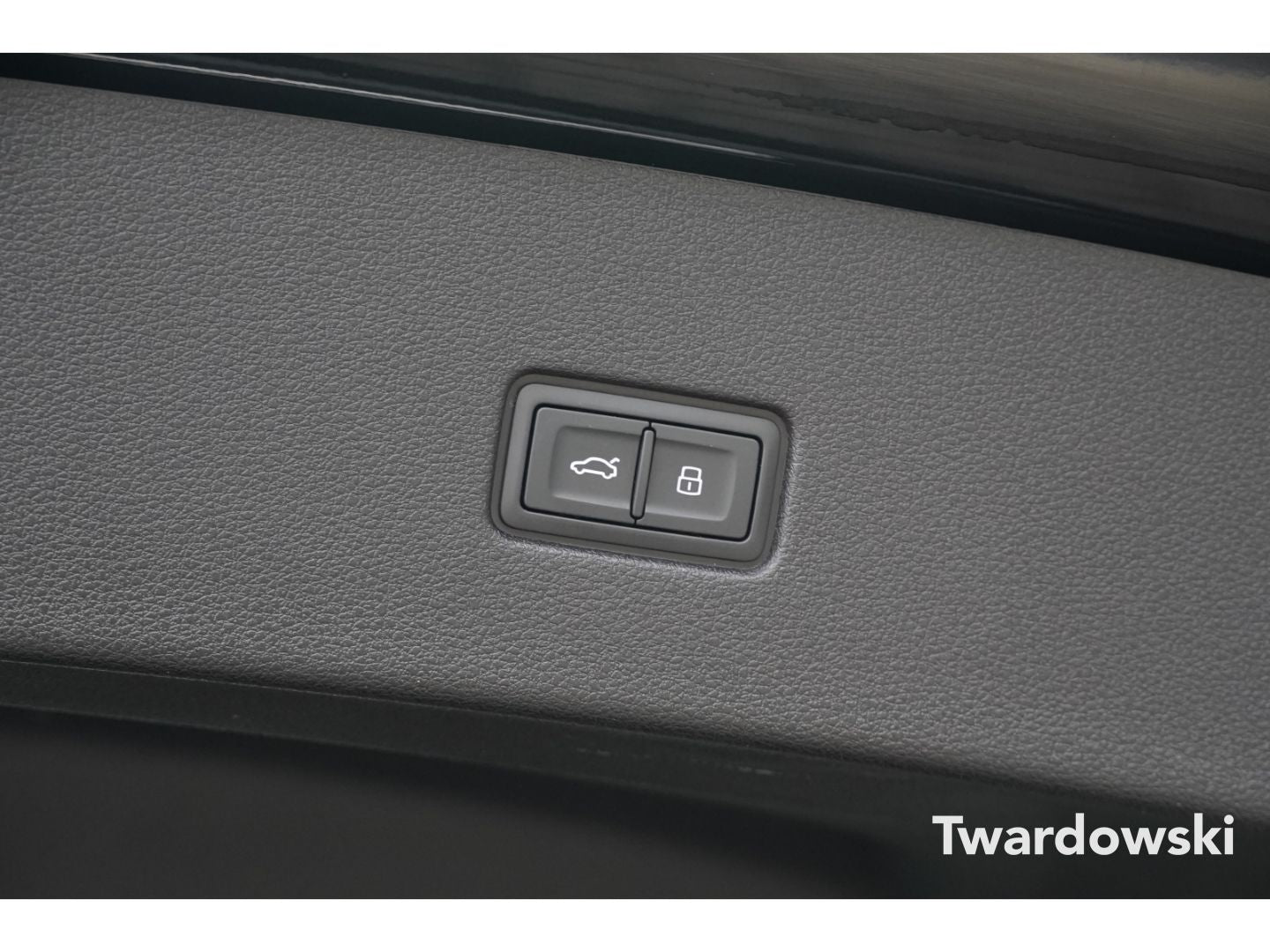 Audi RSQ8 Keramik Stand-HZ Memo AHK HUD Massage B&O S