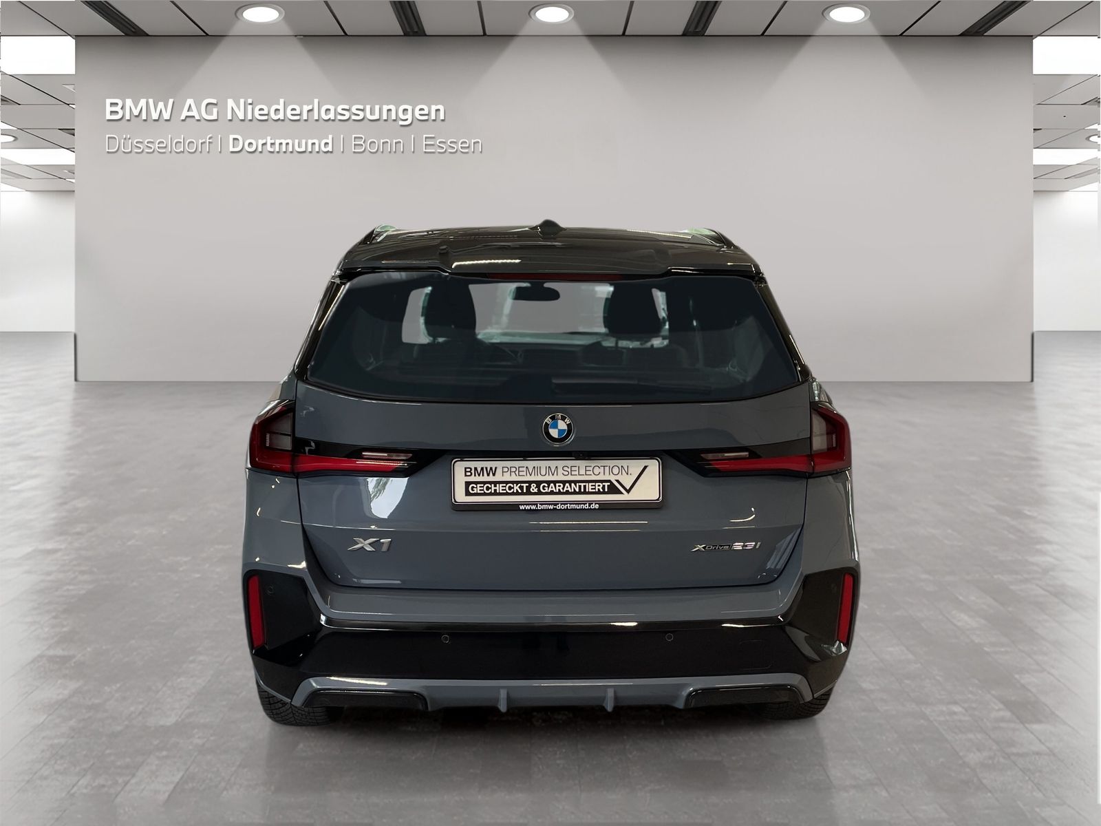 BMW X1 xDrive23i M Sport - Samsaru's Car Outlet