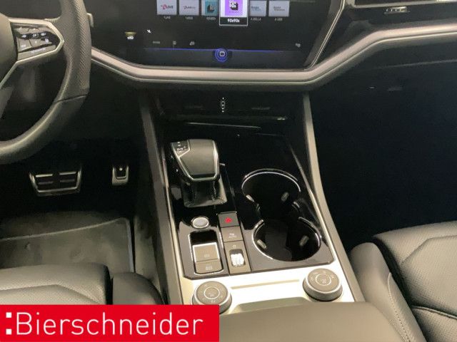 Volkswagen Touareg 3.0 TSI eHybrid R - Samsaru's Car Outlet