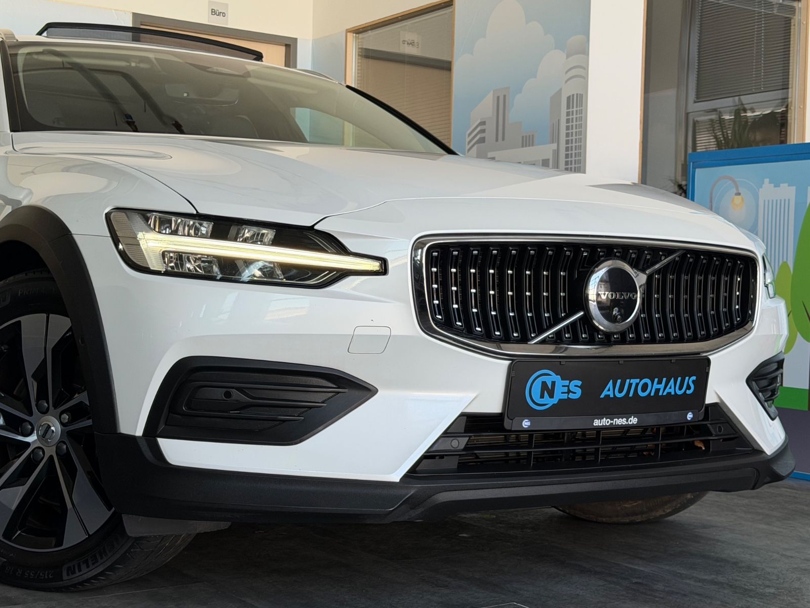 Volvo V60 CROSS COUNTRY PLUS AWD*ACC*PANO*LEDER*360*.