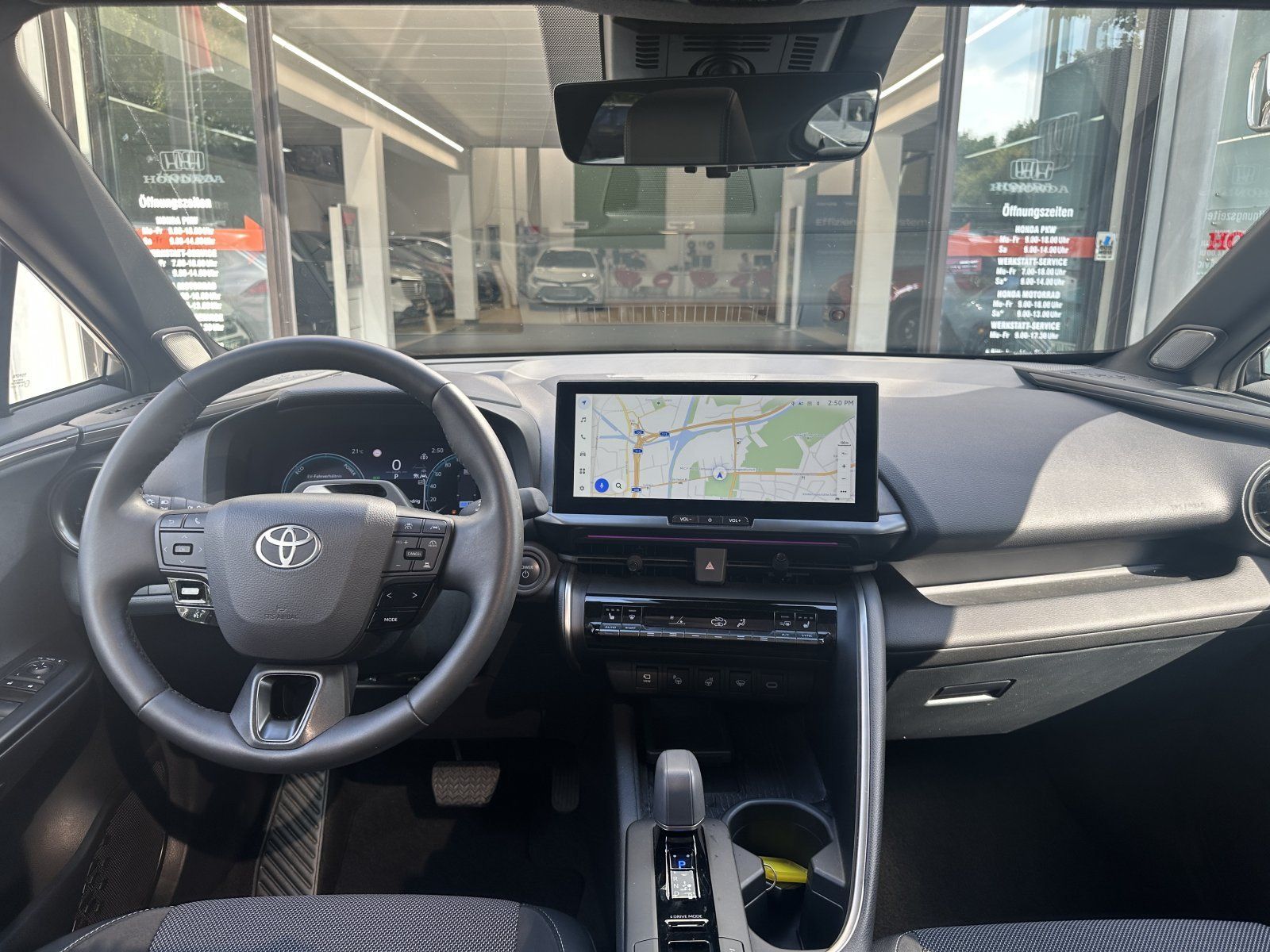 Toyota C-HR 2,0 Hybrid Lounge FWD