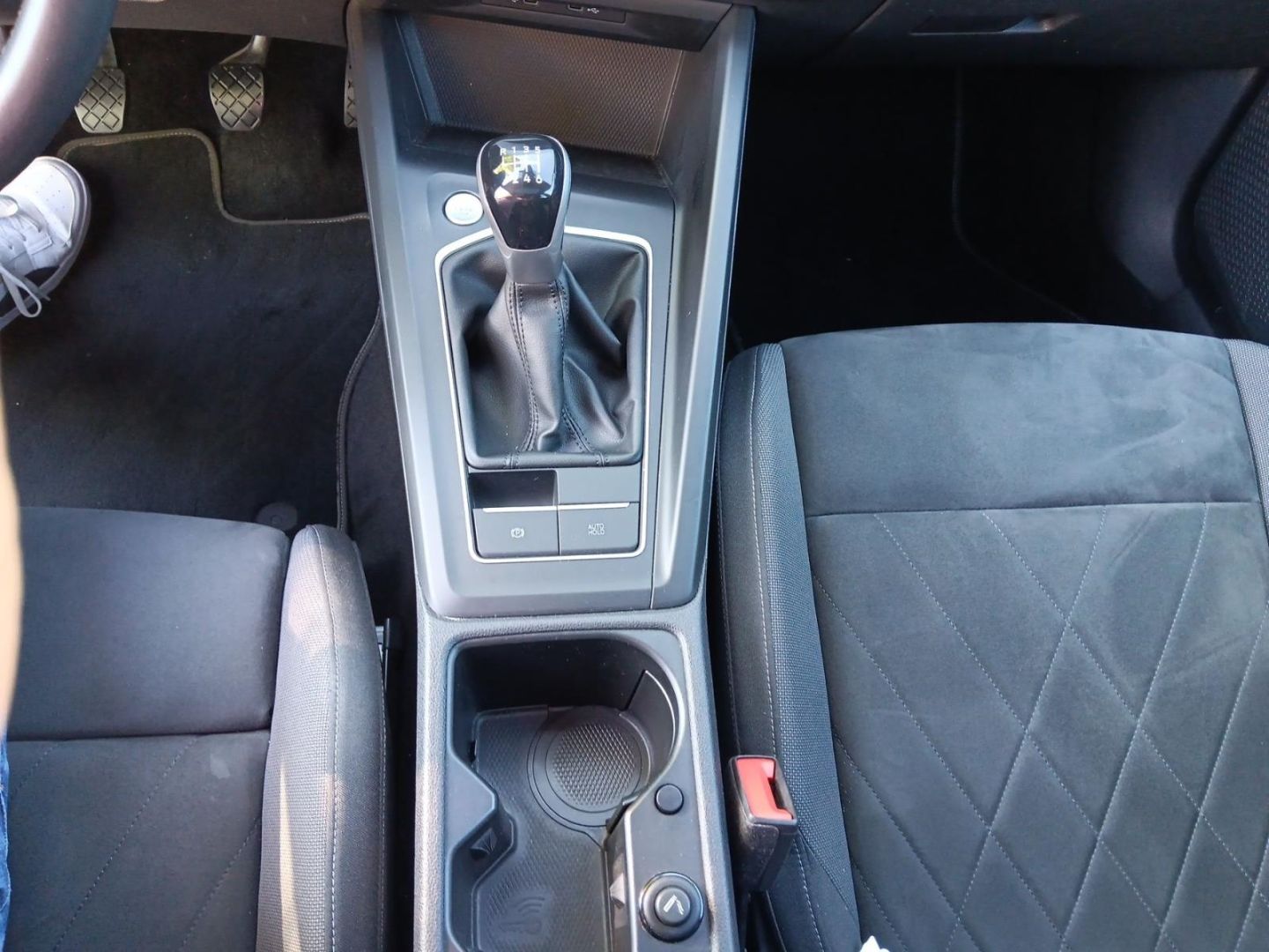 Volkswagen Golf 8 VIII Style 1.5 TSI - Samsaru's Car Outlet