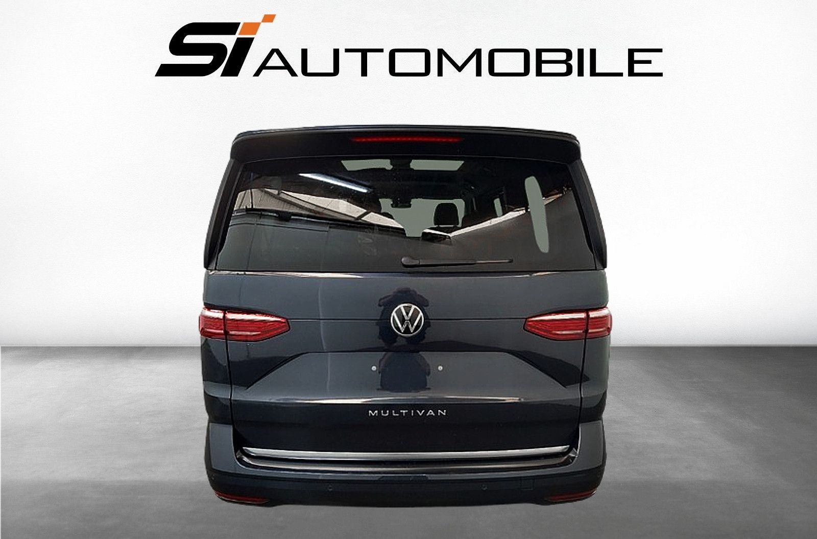 Volkswagen T7 Multivan 2.0 TDI DSG Style - Samsaru's Car Outlet