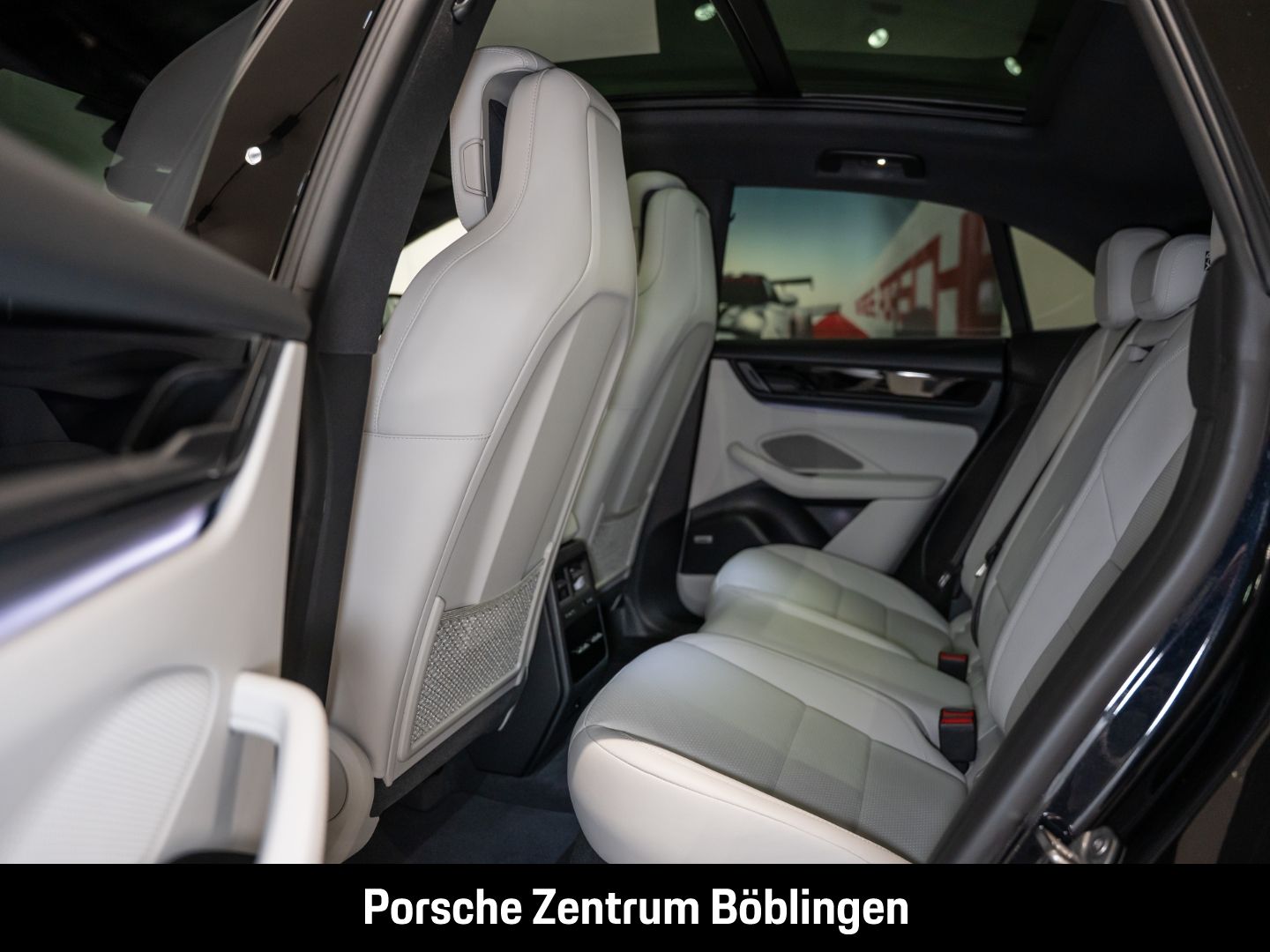 Porsche Macan 4S Hinterachslenkung InnoDrive Head-Up