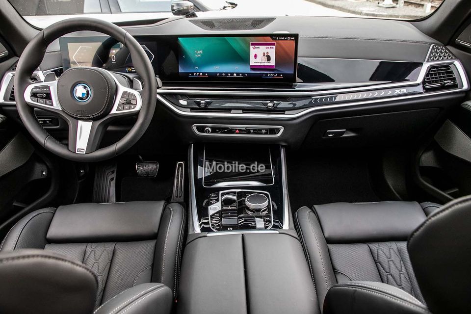 BMW X5 xDrive50e M Sport 360 HUD SHZ AHK Pano har/ka