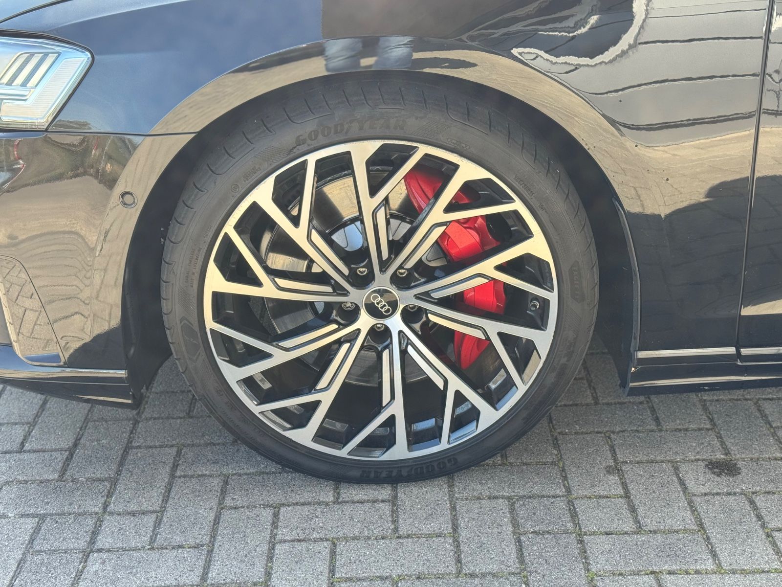 Audi A8L 60 TFSI quattro EXCLUSIVE - Samsaru's Car Outlet