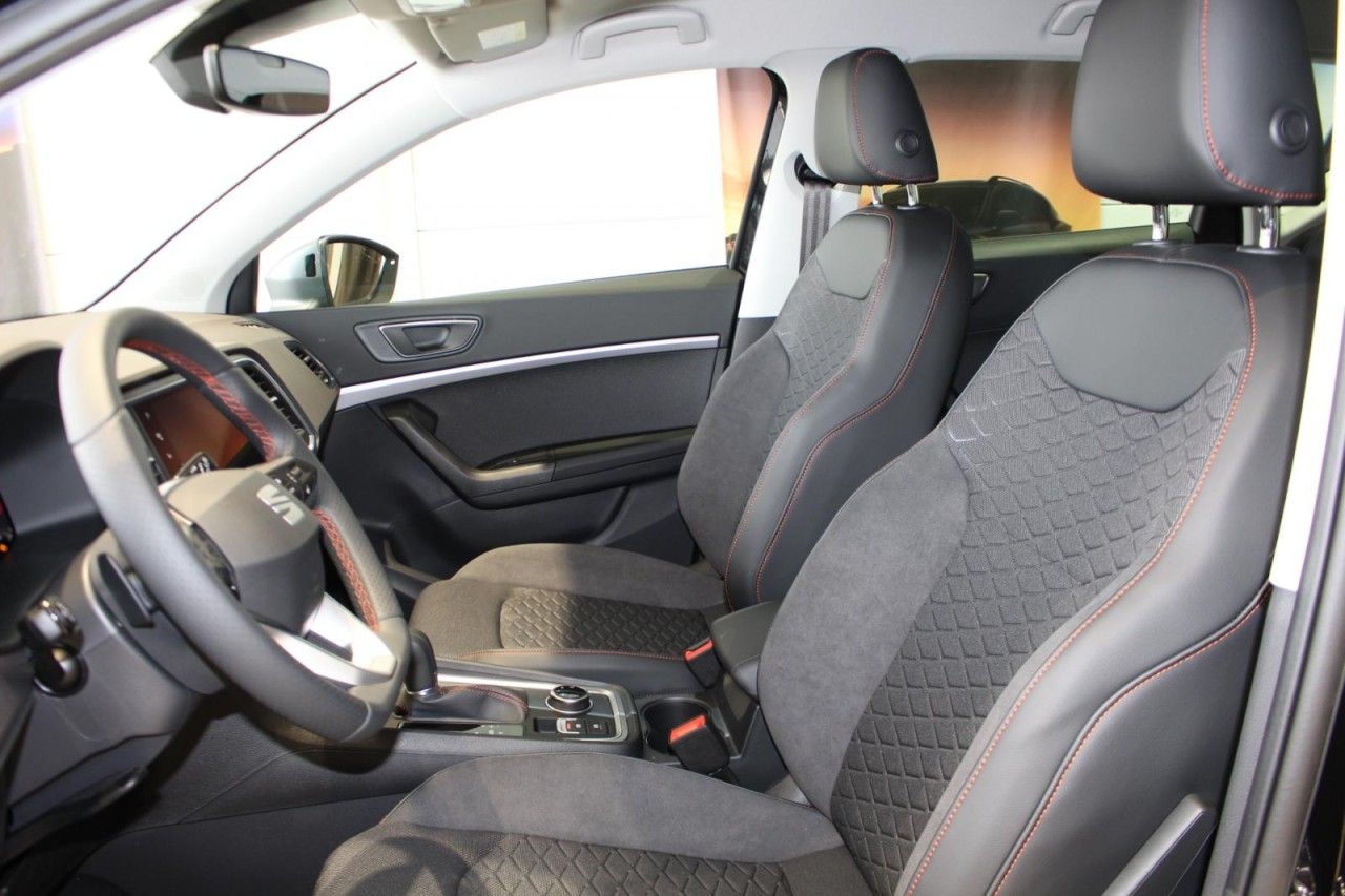 Seat Ateca FR TDI DSG AHK+elHK+ACC+PDC+NAVI+TOTW+RFK