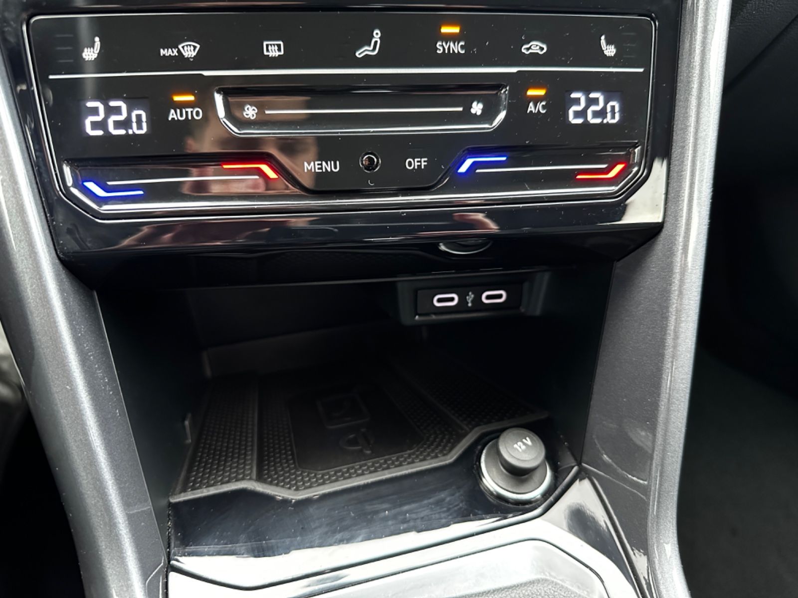 Volkswagen T-Roc 2.0 - Samsaru's Car Outlet