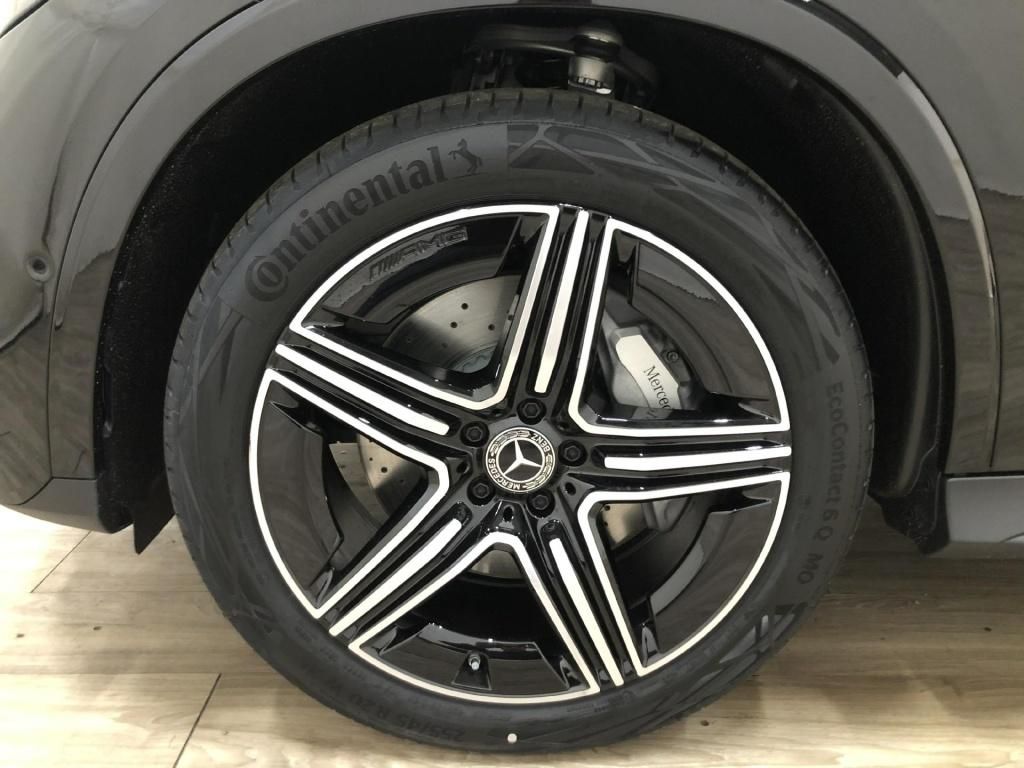 Mercedes-Benz GLC 300 d 4MATIC AMG+ILS+MBUX+AHK+Pano+SHD+Wide