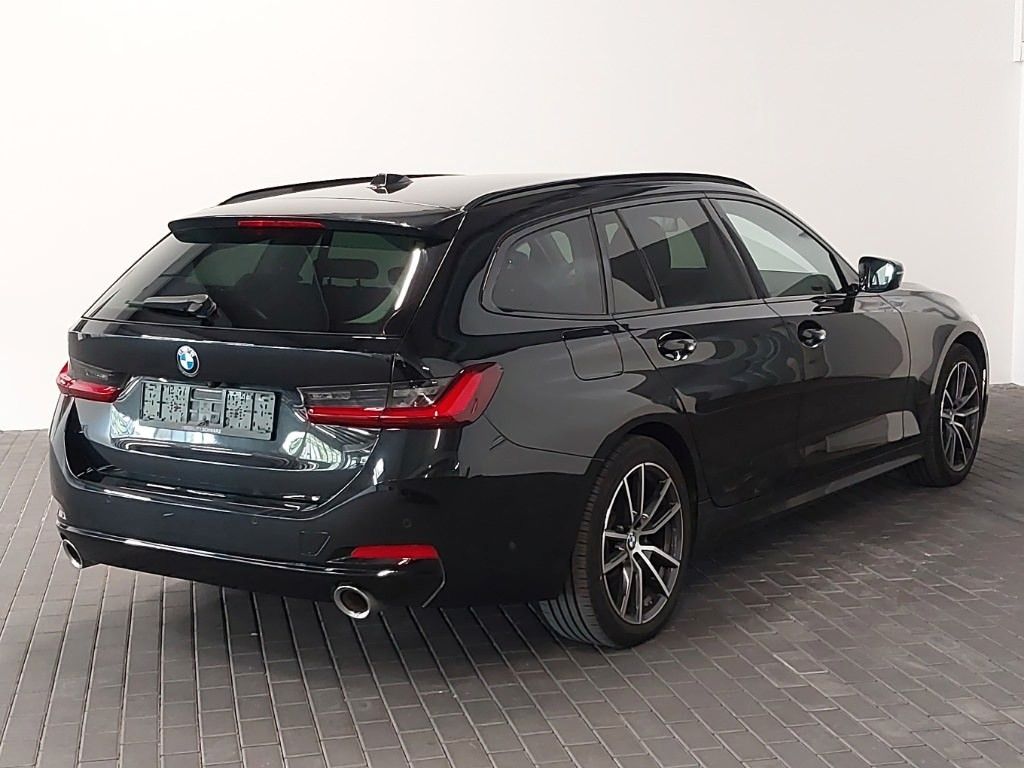 BMW 320d xDrive - Samsaru's Car Outlet
