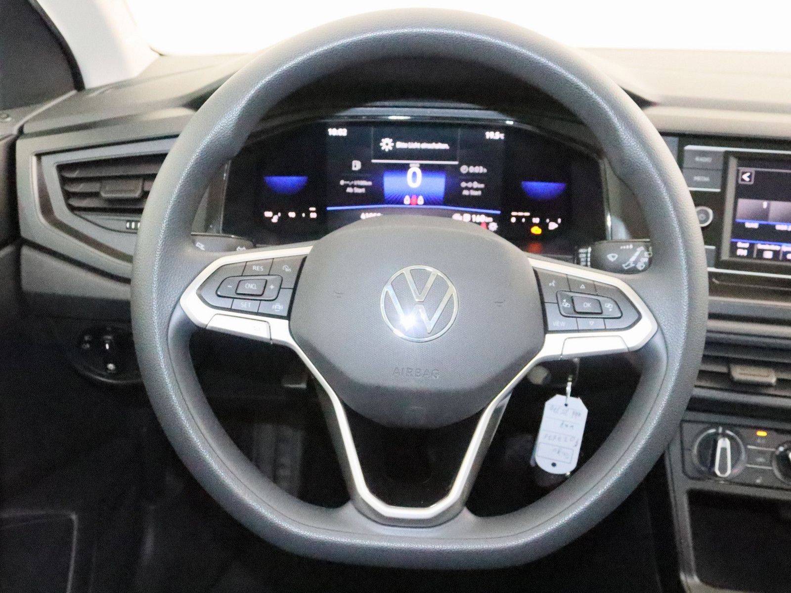 Volkswagen Taigo 1.0 TSI - Samsaru's Car Outlet