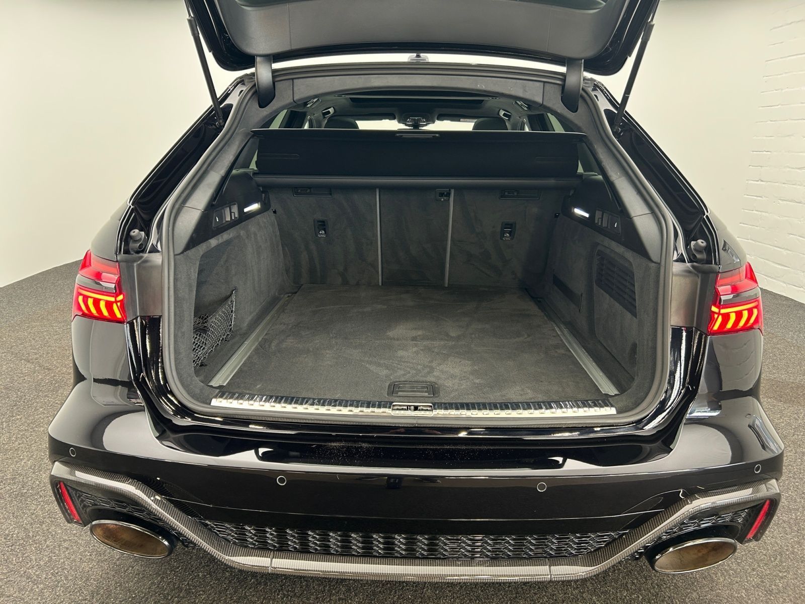 Audi RS 6 Avant*NAVI-PLUS*HUD*RS-AGA*PANO*OPTIK-PAKET