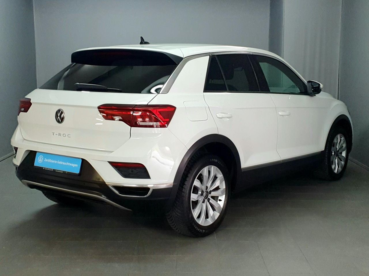 Volkswagen T-Roc 1.5 TSI - Samsaru's Car Outlet