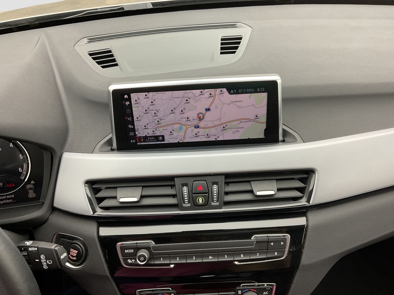 BMW X1 xDrive18d Sportsitze - Samsaru's Car Outlet