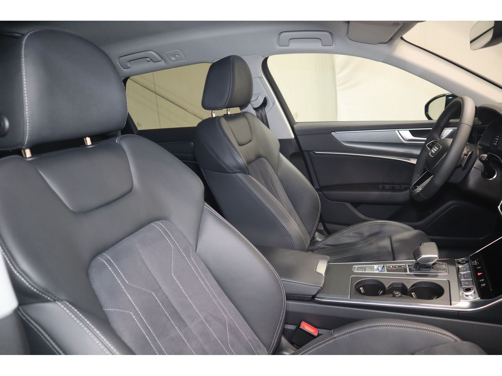 Audi A6 Avant 40 TDI quattro S line - Samsaru's Car Outlet