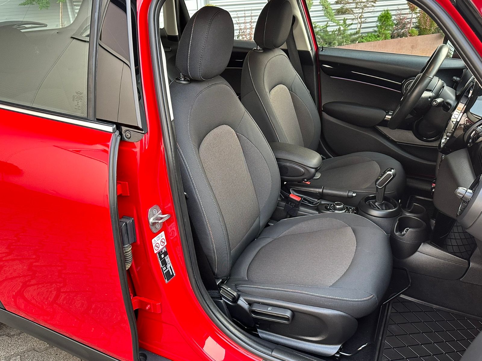 MINI Cooper 1.5T - Samsaru's Car Outlet