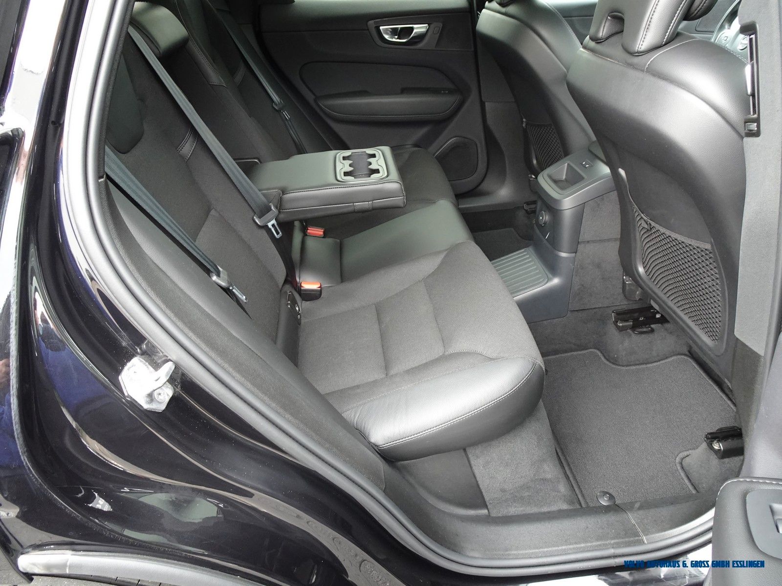 Volvo XC60 T6 R-Design AWD R-Design Expression