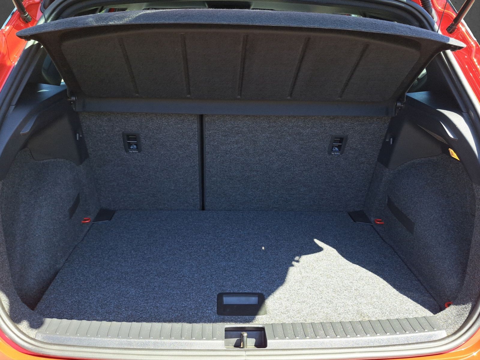 Seat Arona FR 1.5 TSI DSG AHK Navi Voll-LED PDC