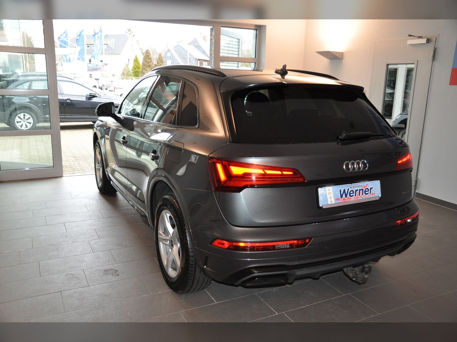 Audi Q5  50TFSIe S line quattro AHK Matrix Standklima