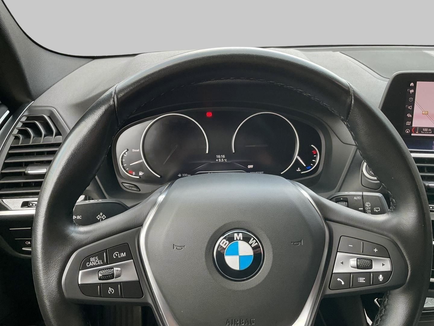 BMW X3 xDrive20d Aut xLine AHK Navi LED SHZ PDC Klim