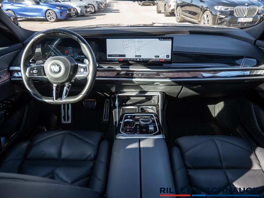 BMW 740d xDrive M-Sport STANDHZG+PANO-SKY+B&W