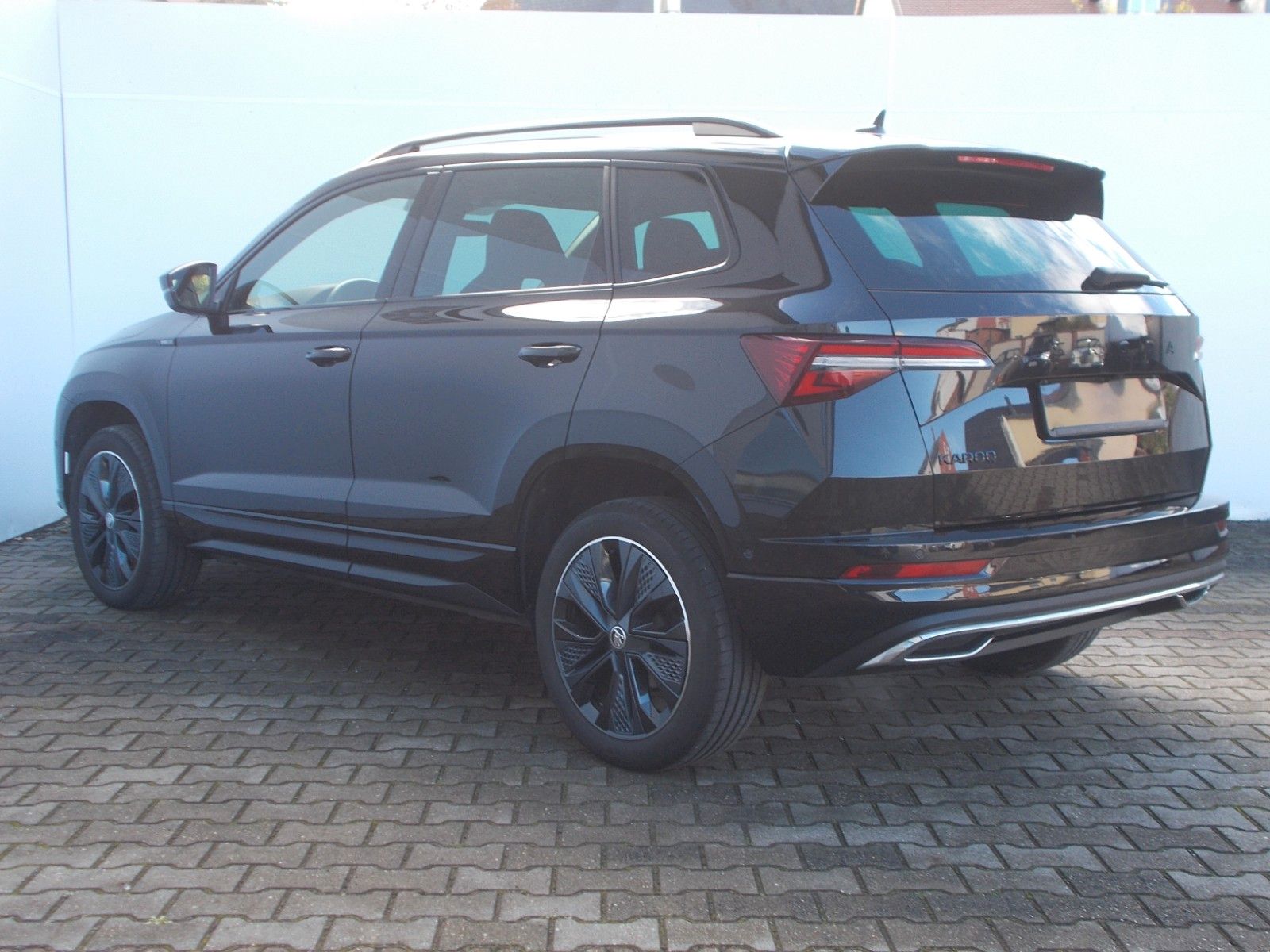 Skoda Karoq  1.5 TSI Sportline * DSG * Navi *AHK *360°