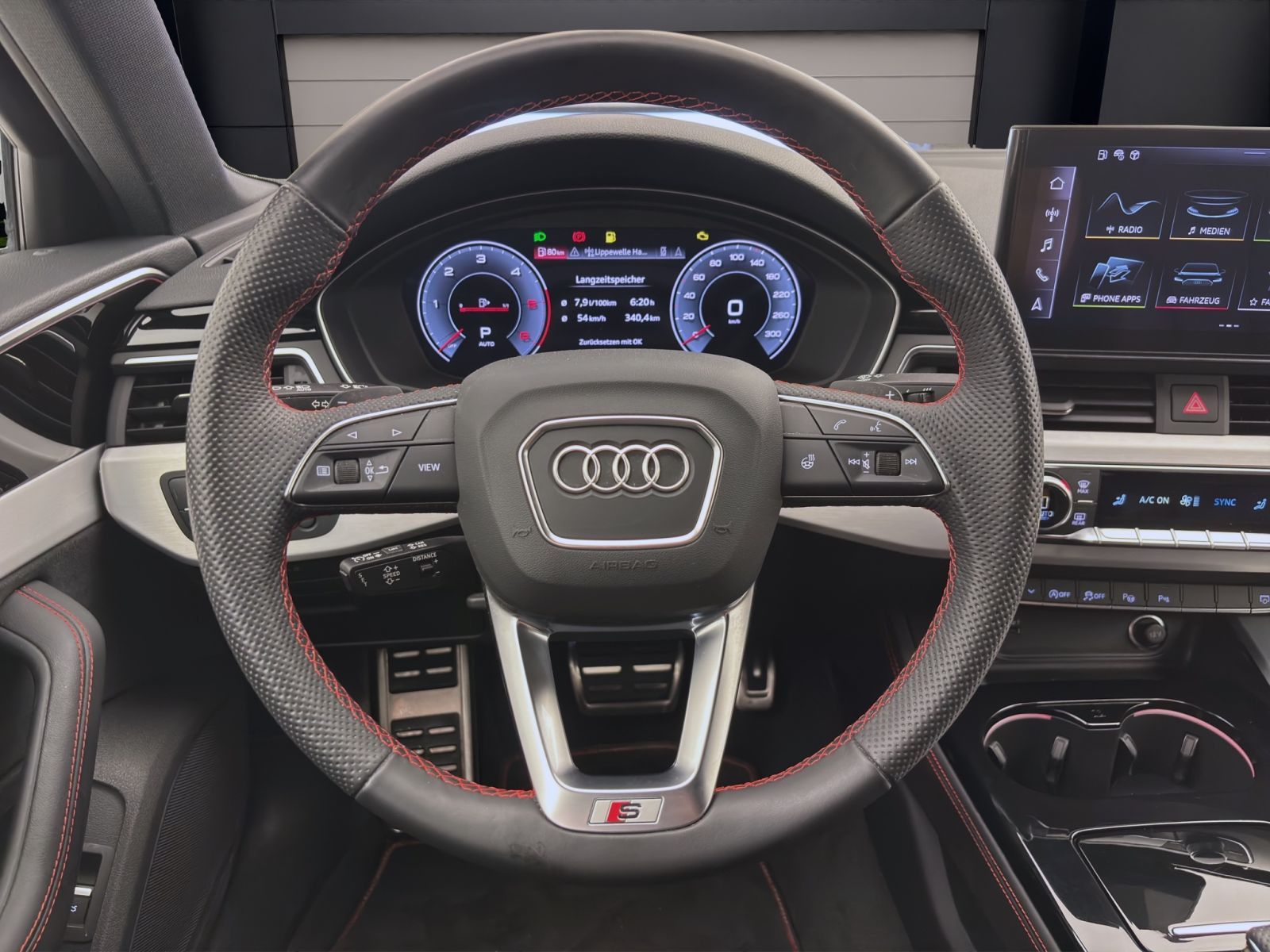 Audi A4 40 TDI Q S LINE STDHZG AHK NAVI HuD