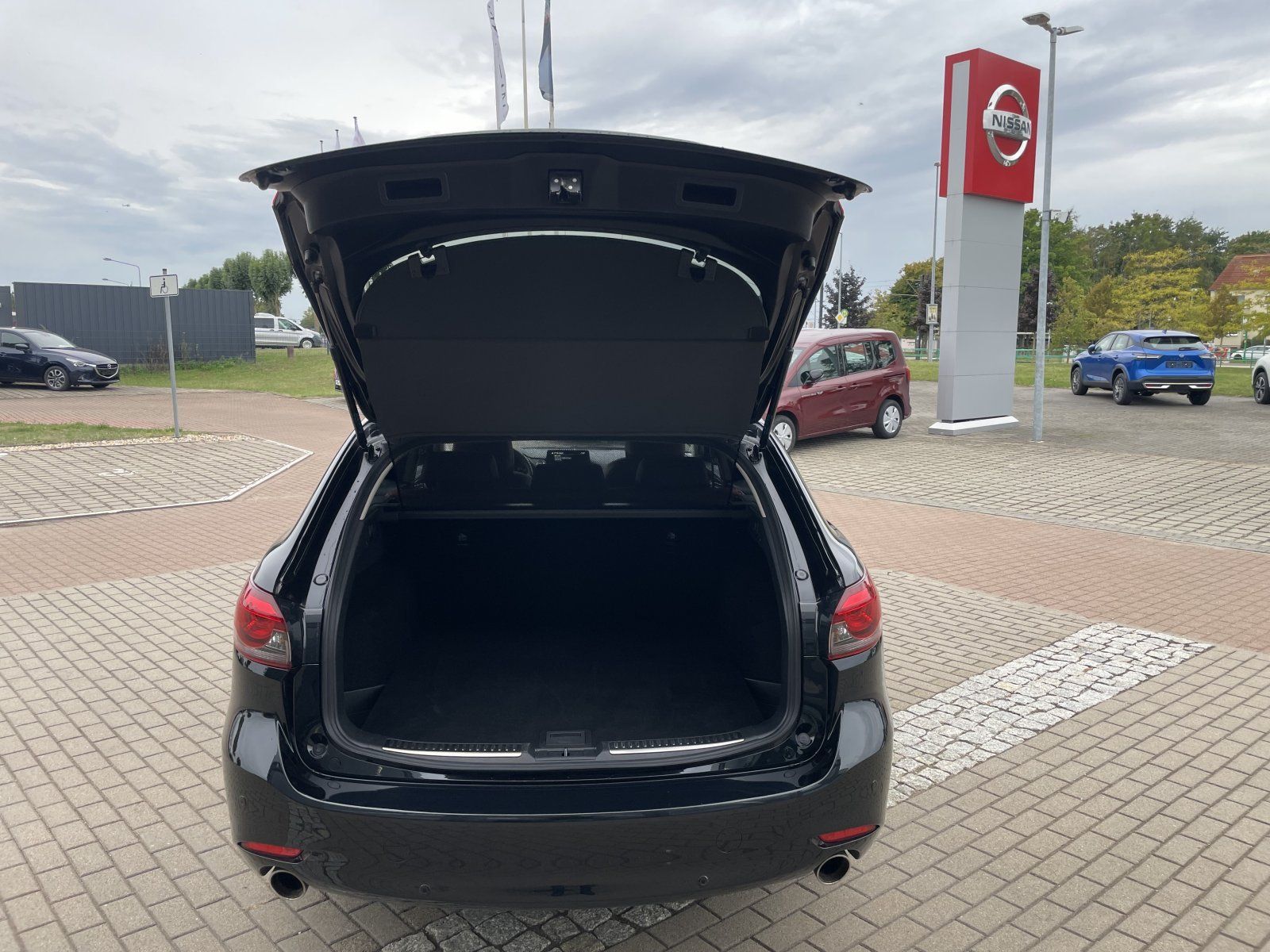 Mazda 6 2.5 194PS AT HOMURA/SUNROOF/BOSE